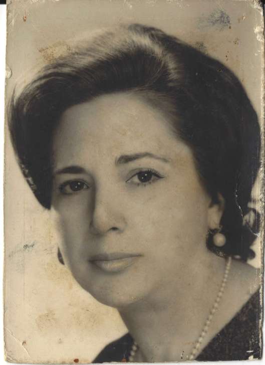 abuela_bw_100dpi.jpg